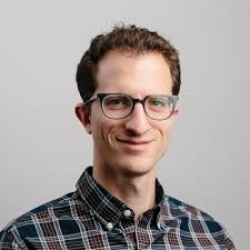 Daniel Arnold is CEO & Co Founder of Medality, a company innovating the way  radiologists receive online education. We're excited to share his story  with you as he's tackling an important industry