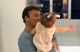 O artista já estava, nessa altura, comprometido com ângela rocha, o que levou a um afastamento da mãe dos seus filhos. Tony Carreira Proximo Da Ex A Fernanda E Uma Mulher Maravilhosa A Ferver Vidas