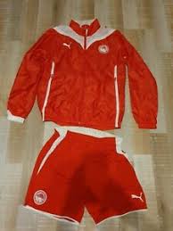 Olympiakos eliminated from champions league. Olympiakos Piraus Trainingsanzug Ebay
