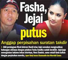 Tak ada yang lebih menyedihkan dari seorang perempuan agar berharap dirinya menjadi perempuan lain. Sebab Apa Fasha Sandha Dan Jejai Putus Sekamarrindu2009 S Blog