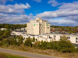 Holiday inn express chelmsford, an ihg hotel offers its guests an indoor pool and a fitness center. Holiday Inn Express Chelmsford Hotels Cheap Hotels In Chelmsford By Ihg Price From Usd 136 80