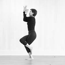 Day 7 Of The Ylsyogachallenge Is Garudasana Or Eagle Pose It Can Strengthen The Legs Stretch The Shoulders And Arms And Hel Eagle Pose Yoga Challenge Poses