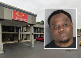 Man holds two women hostage at Aiken hotel