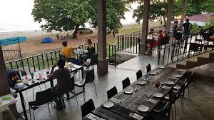 A los huéspedes también les encanta por las opciones de entretenimiento y sus paisajes. Chicken Ham Pizza Rm23 Picture Of La Playa Bar Restaurant Port Dickson Tripadvisor