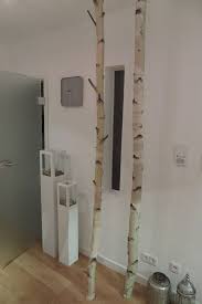 die naturliche besondere garderobe stylische variante um jacken aufzuhangen wird mit montageset aus minimalistische garderobe garderobe paletten garderobe