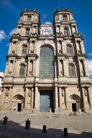 Elle fait l'objet d'un classement au titre des monuments historiques depuis le 30 octobre 1906 [1 Kathedrale Saint Pierre Rennes Structurae
