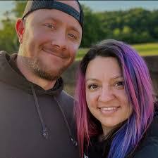 Nikki Naquin's Instagram, Twitter & Facebook