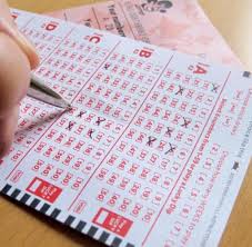Hier finden sie informationen zu den spielen, teilnahmebedingungen und gewinnwahrscheinlichkeiten, sowie detaillierte spielanleitungen und. Lotto Am Samstag Und Lotto Am Mittwoch Welt