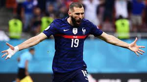 Karim benzema atteint les 250 buts sous le maillot du real madrid. Apltawuvgfp71m