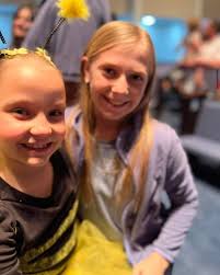 One last ✨round of applause✨for Mary Poppins Jr! Congratulations to our  cast and crew, and especially our Seniors for amazing performances! Go  Saints! 💙🌂❤️