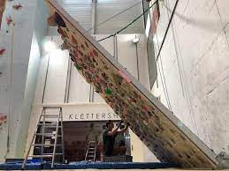 2 boxes of #8 2 inch decking screws. Climbing Wall Or Boulder Wall Instructions And Tips Lacrux Climbing Magazine