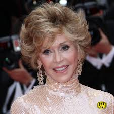 Nuovo appuntamento alle 21.20 su Rai 1 con 'Il conte di Montecristo' giunta  alla quarta e ultima puntata. Alla vigilia delle nozze il conte Spada aiuta  Eugenie a fuggire con colei che