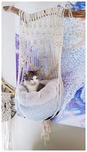 33 Rustic Home Decor Ideas To Present A Rural Ambience In The City 22 Solnet Sy Com Diy Cat Hammock Diy Hammock Diy Cat Bed