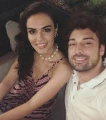 Get in touch with alp navruz (@alpnavruz) — 269 answers, 3710 likes. Kaq E Pashme Eshte E Dashura E Sinanit Kuzhina Shqiptare