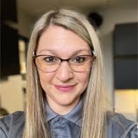 Tracy Morey's Instagram, Twitter & Facebook