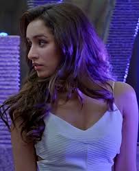 Pin By Abhishek On Shraddha Kapoor In 2020 Sraddha Kapoor Shraddha Kapoor Varun pinterest