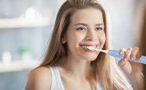 Amazon.com: Fronix Electric Toothbrush for Adults with 8 Brush Heads, Sonic  Toothbrush Rechargeable with a Holder & Travel Case, 2.5 Hours Charge for  120 Days Use