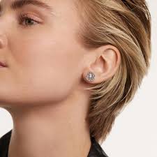 Amazon.com: Pendientes de tuerca para hombre, plata de ley 925, aretes de  San Arcángel Miguel Amuleto, joyería católica para hombres y mujeres (San  Miguel), Plata de ley, Circonia cúbica : Ropa, Zapatos