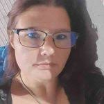 Renee Knickerbocker's Instagram, Twitter & Facebook