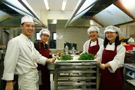 Chính trị, kinh tế, xã hội, quân sự việt nam. Cuá»™c Sá»'ng á»Ÿ Nháº­t Báº£n Tam Sá»± Cá»§a NgÆ°á»i Viá»‡t