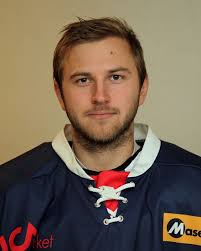 Ytterligare en som förlänger sin visit