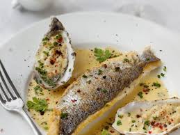 Filets De Bar Beurre Blanc Aux Huitres Et Champagne Recette Recettes De Cuisine Recette Poisson Recette Filet De Bar