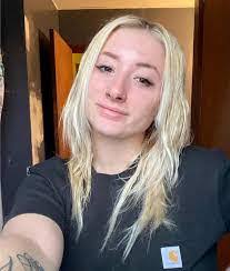 Amanda Mickens's Instagram, Twitter & Facebook