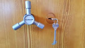 Afbeeldingsresultaat voor houtnerf wapenkluis huntersafes