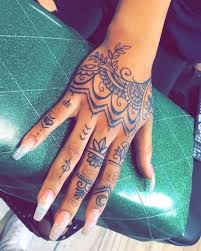 Hand Tattoos Came Into Style In The Last Few Years And We Are Here For It Tattoo Designs Tattoo Henna Tattoo Hand Hand Tattoos For Women Mandala Hand Tattoos