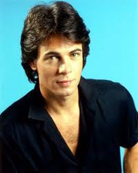 These fabulous hairdos are among the top distinctive 90's hairstyles for men which are making a comeback for 2021. Feathered Hair 80s Guys Pasteurinstituteindia Com