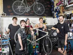 Jun 25, 2021 · the average hourly pay for a bicycle mechanic is $13.87. 13 Brilliant Bicycle Shops London S Best Bike Shops