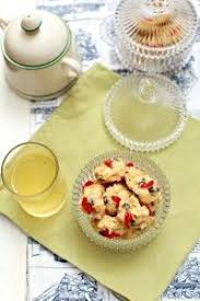 Antara resepi mudah untuk dihasilkan ialah biskut sarang semut warna warni kerana anda hanya perlu menghasilkan adunan tepung dan. 9 Resepi Biskut Raya Mudah Dan Cepat Ideas Resepi Cookies Chef Wan Cooking Recipes