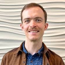 Hilary Beyer's Instagram, Twitter & Facebook