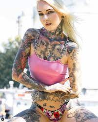 Fall in Love with Kristy von Kashyyyk's Sultry and Seductive Gallery
