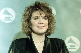 Free shipping on orders over $25 shipped by amazon. Alison Krauss Best Songs Define A Modern Bluegrass Generation