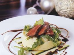 Rinderfilet Mit Kartoffelpuree Und Truffeldressing Rezept Rinderfilet Rezepte Gourmet Rezepte