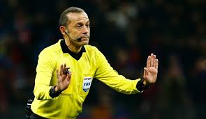 Çakır'ın yardımcılıklarını bahattin duran ve tarık ongun yapacak. Cuneyt Cakir In Yonettigi Fenerbahce Galatasaray Maclari Iste Derbi Karnesi