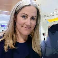 Meg Holden's Instagram, Twitter & Facebook