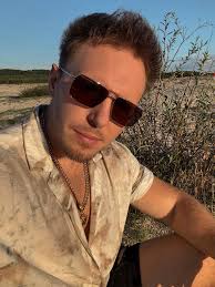 Dziwisz się, że kobieta jest umęczona, wredna, niezadowolona? A nie  przyszło ci do głowy, że stała się taka przy Tobie? Że na początku związku  taka nie była? Nie dziw się, że kobieta