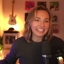 Eryn Morton's Instagram, Twitter & Facebook