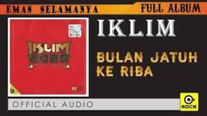 Are you see now top 10 bulan jatuh ke riba iklim results on the web. Bulan Jatuh Ke Riba Iklim Official Audio Chords Chordify