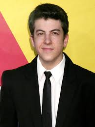Today I got told for the eighth time that I look like Christopher  Mintz-Plasse. Do you have any celebrity lookalikes? Pics? :  r/CasualConversation