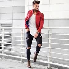 Black is a simple way to look sharp; 40 Exclusive Chelsea Boot Ideas For Men The Best Style Variations