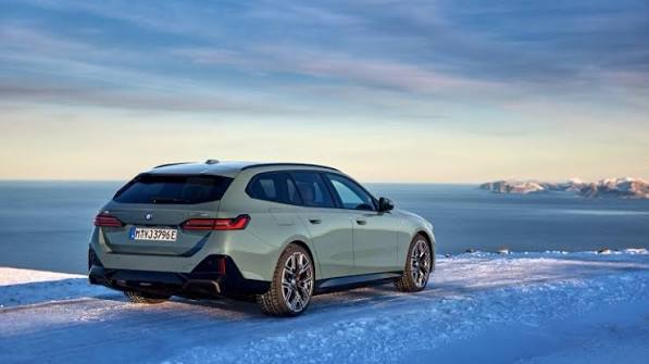 BMW i5 xDrive40 Touring
