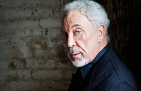 Tom Jones, el salto del tigre