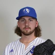 Aaron Ujimori (@aaron_uj5)