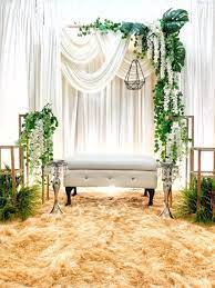 Pelamin dari the love creation berkonsepkan simple & ekslusif dengan harga yang murah, sesuai untuk majlis tunang & nikah anda. Image Result For Pelamin Trend 2018 Wedding Backdrop Design Diy Wedding Backdrop Wedding Ceremony Backdrop Diy