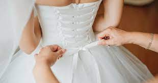 Check spelling or type a new query. Schwiegermutter Horror Schwiegermutter Zerstort Brautkleid Auf Niedertrachtigste Weise Bunte De