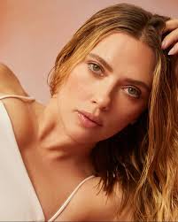 Scarlett Johansson arrives to the 63rd Annual Golden Globe Awards at the  Beverly Hilton