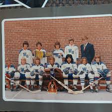 An old WG hockey team pic I came across.